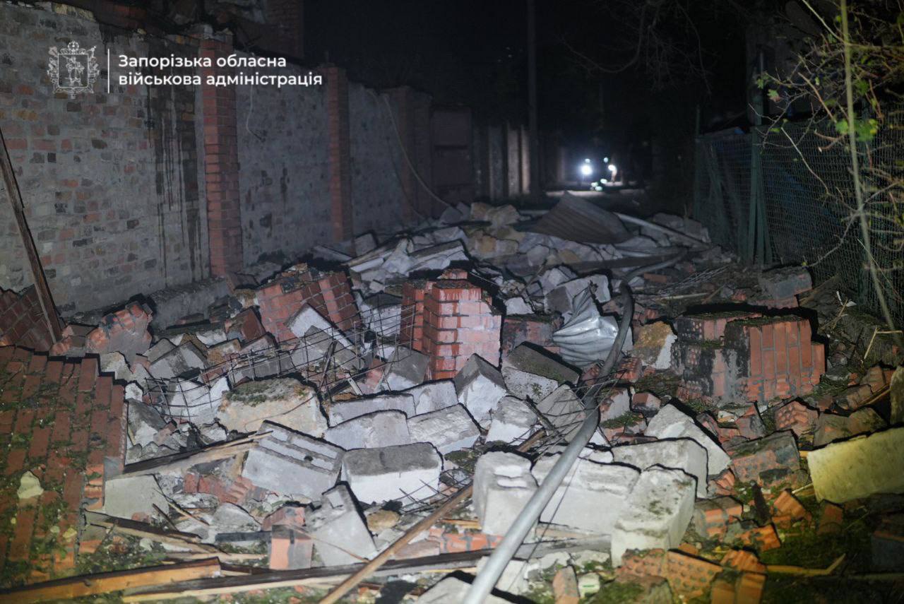 Атака спричинила пошкодження шістьох багатоповерхівок та чотирьох приватних будинків