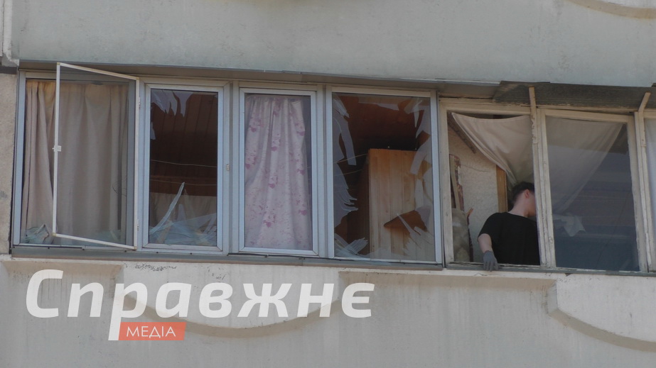 Российский FPV-дрон атаковал многоэтажку в Запорожье