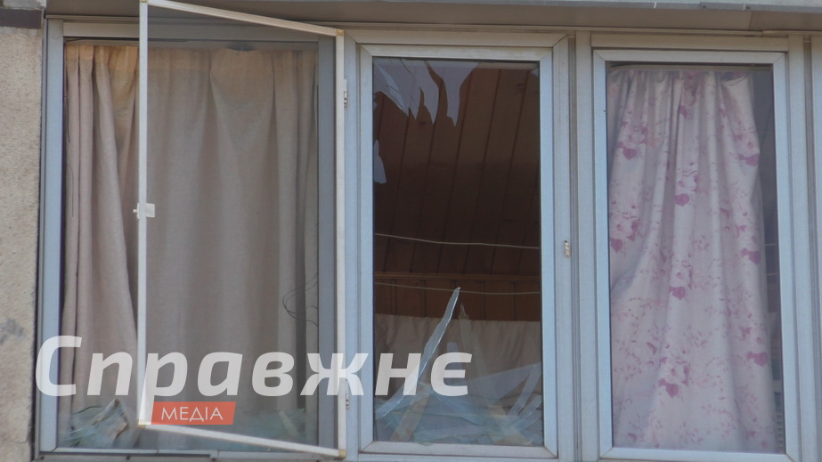 Російський FPV-дрон атакував багатоповерхівку в Запоріжжі