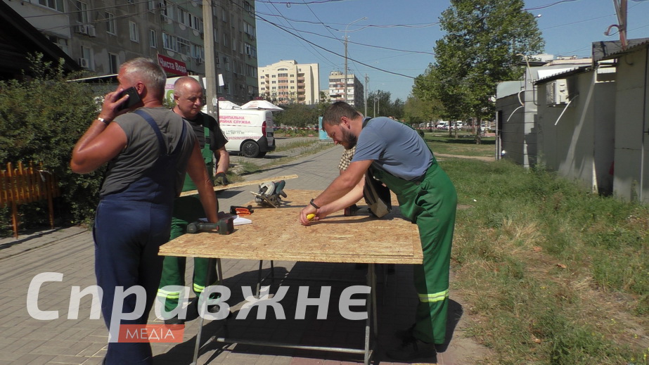 Російський FPV-дрон атакував багатоповерхівку в Запоріжжі