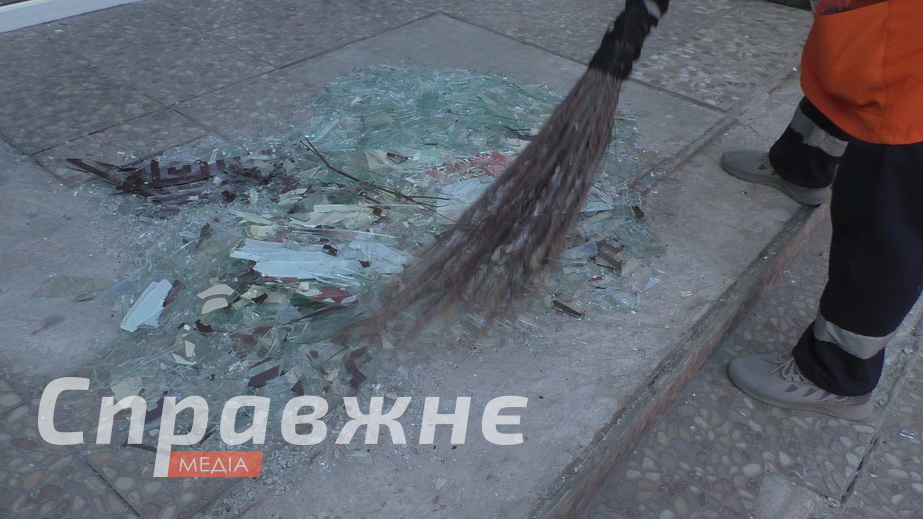Російський FPV-дрон атакував багатоповерхівку в Запоріжжі