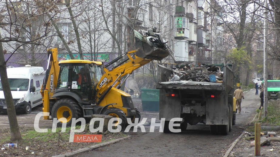 Запоріжжя після атаки: як вигляд мають двори і що розповідають містяни