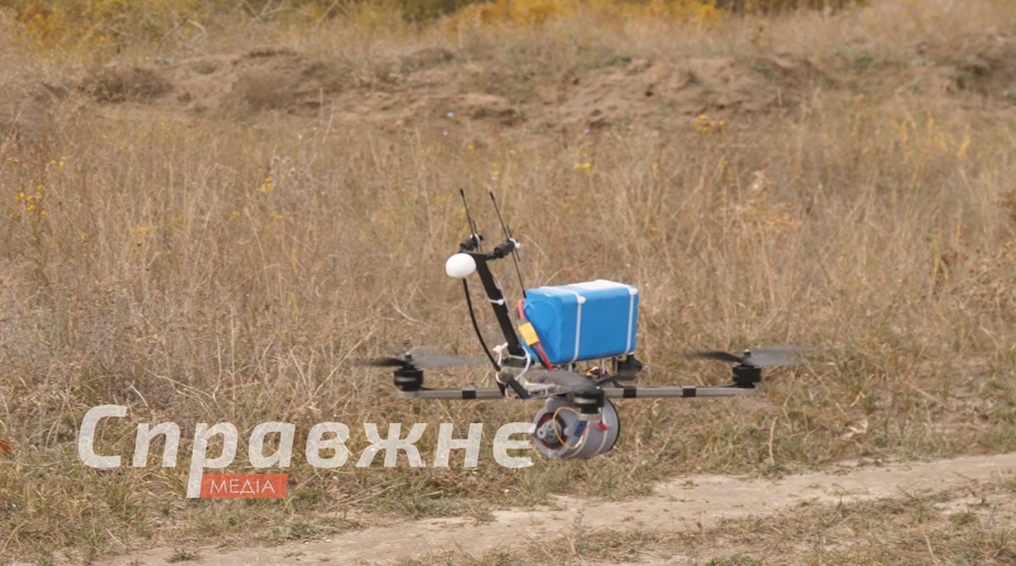 Дрон на оптоволокне