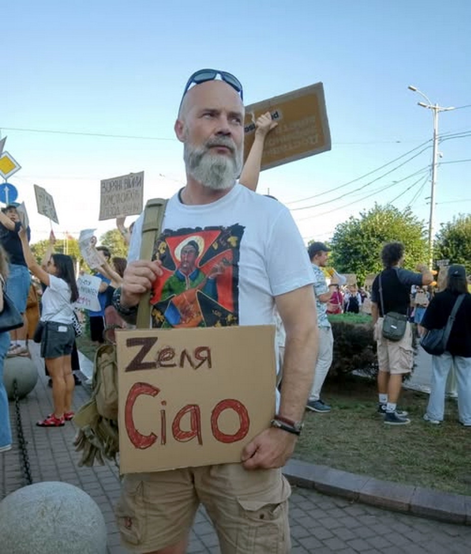 Бывший военнопленный Геннадий Харченко