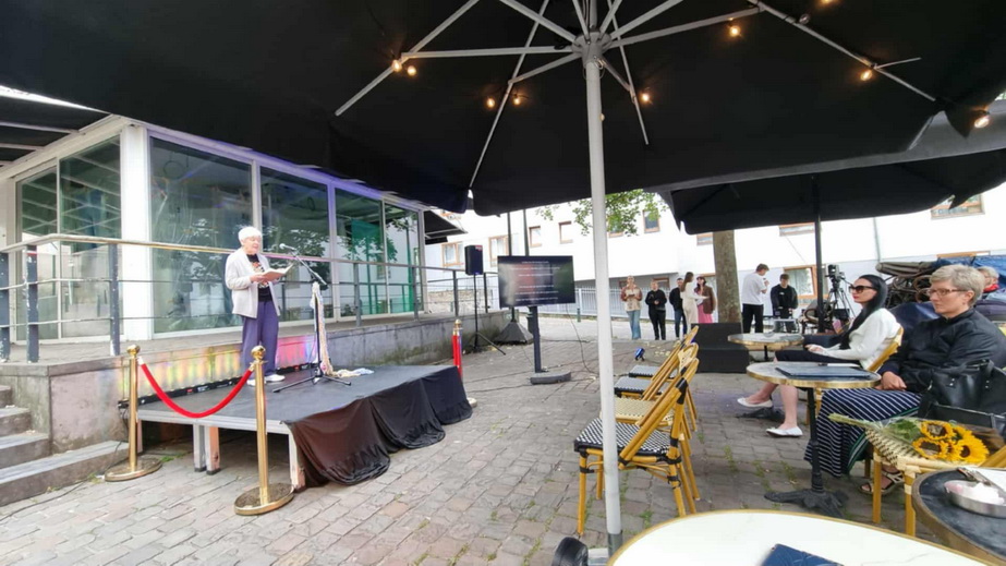 Писательница из Запорожья создала в Брюсселе украинскую литстудию