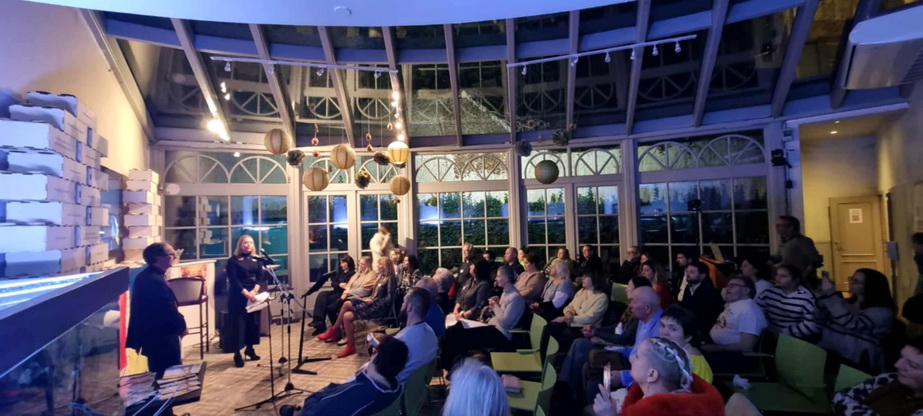 Писательница из Запорожья создала в Брюсселе украинскую литстудию