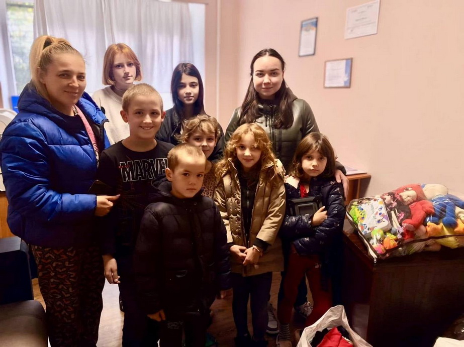 Від одягу до іграшок: митники забезпечують шелтер у Запоріжжі 