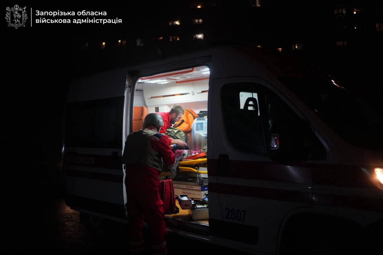 Загиблі, поранені, пожежі: ворог атакував Запоріжжя