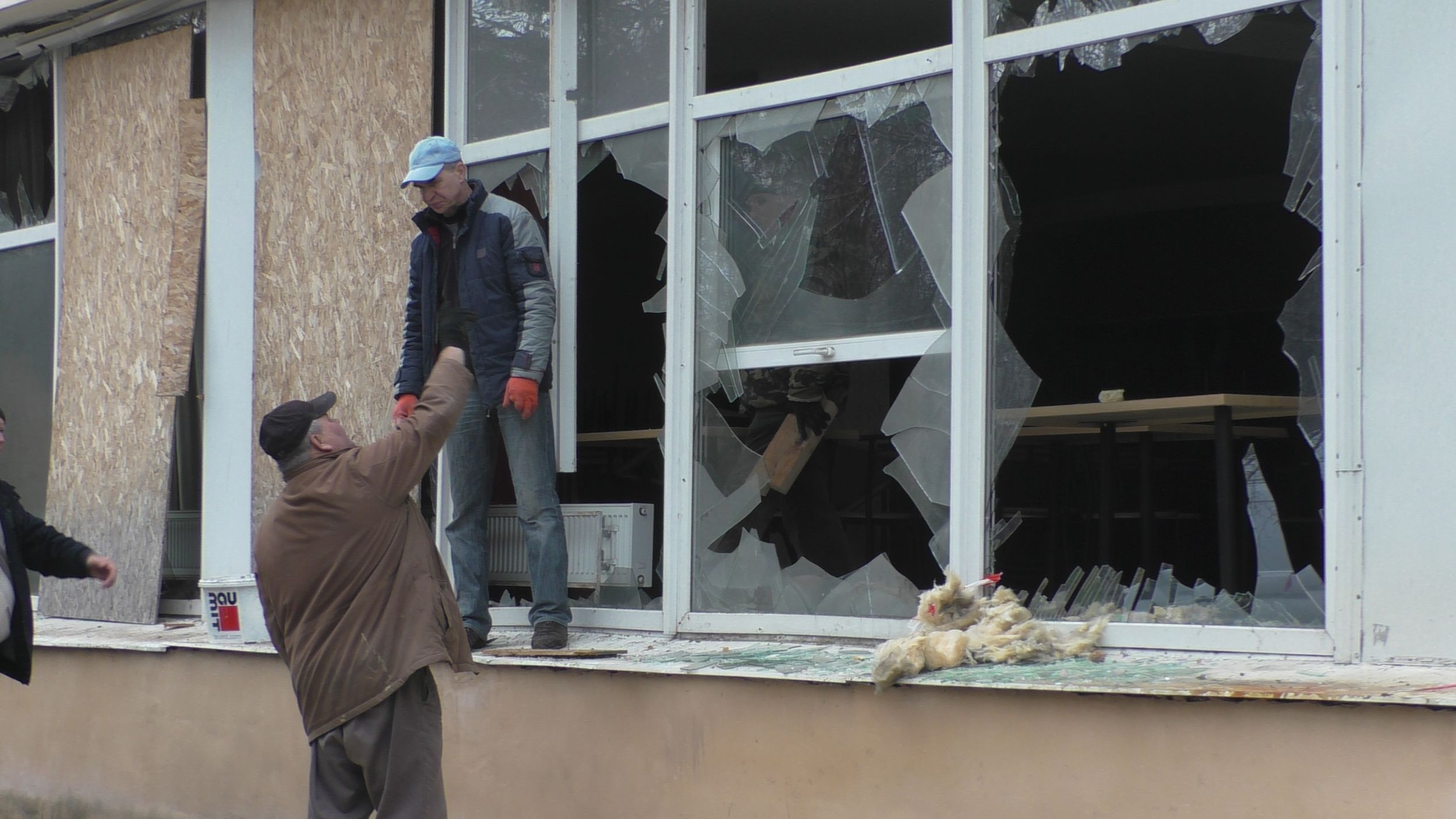 Враг оставил без отопления и света студгородок в Запорожье