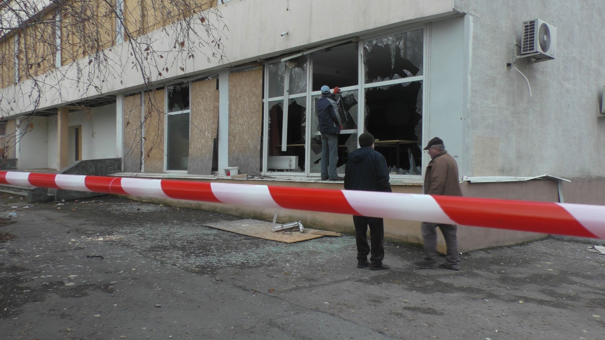 Враг оставил без отопления и света студгородок в Запорожье