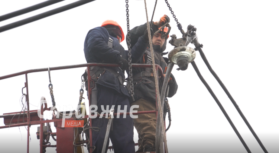 Работа энергетиков в Запорожье