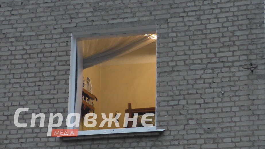 Шевченковский район Запорожья приходит в себя от очередной российской воздушной атаки Жить здесь невозможно, – жительница третий раз пострадавшего дома в Запорожье