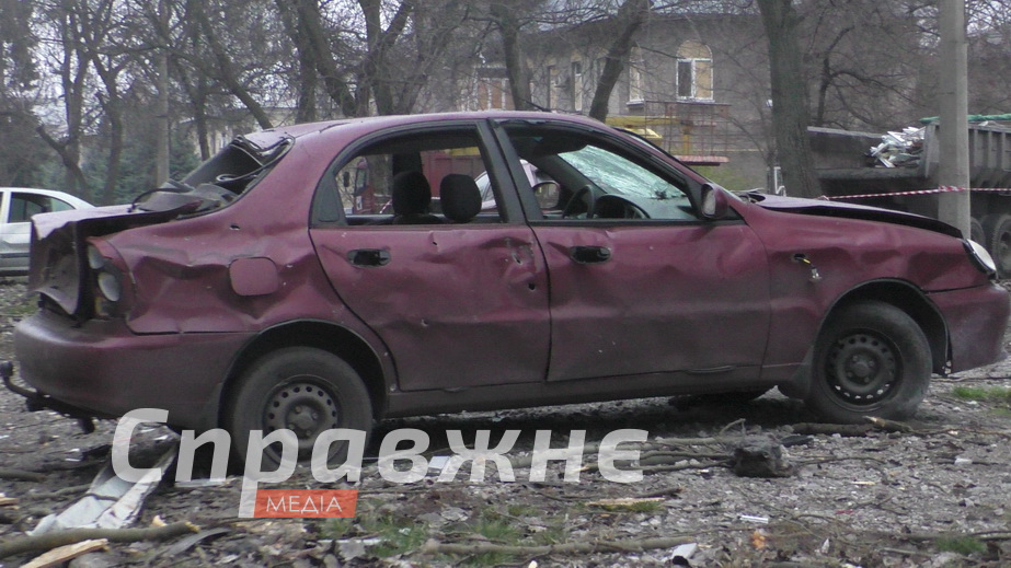 Жити тут неможливо, – жителька втретє постраждалого будинку в Запоріжжі