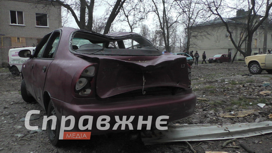 Шевченковский район Запорожья приходит в себя от очередной российской воздушной атаки Жить здесь невозможно, – жительница третий раз пострадавшего дома в Запорожье