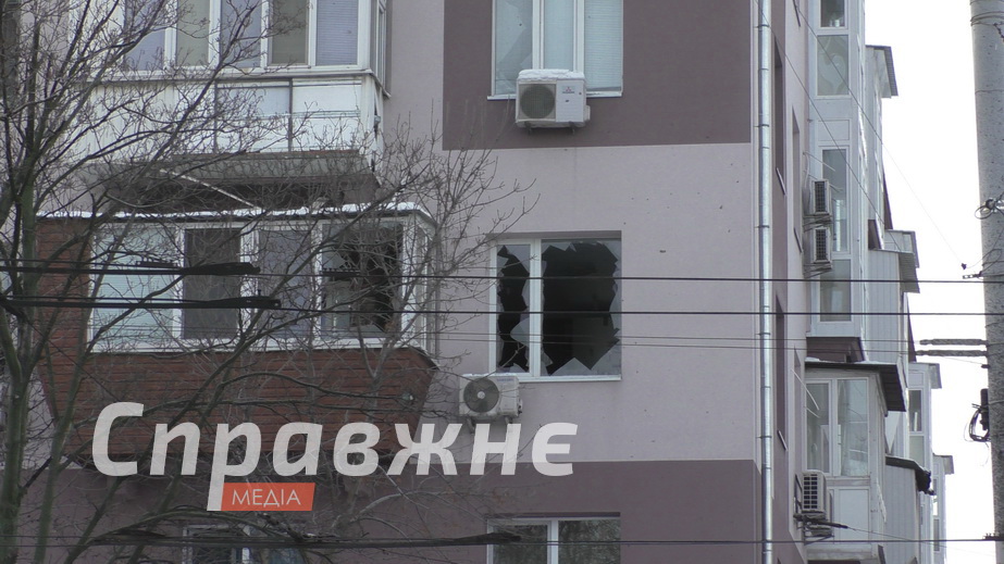 Відновлена після ракетного удару багатоповерхівка