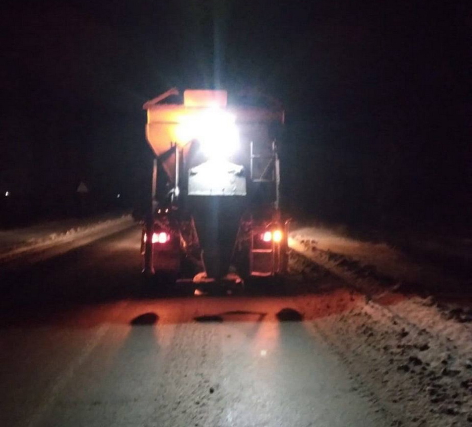 На Запоріжжі розчищають дороги