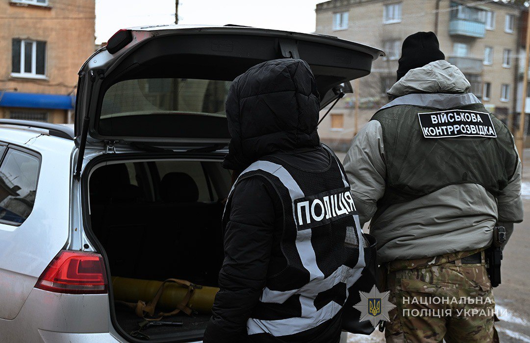 Молодика з протитанковою керованою ракетою затримали запорізькі поліціянти