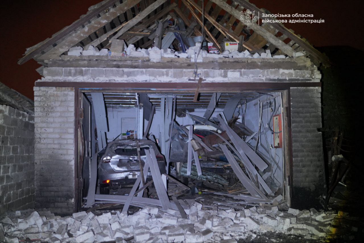 Унаслідок атаки на приватний сектор міста пошкоджені житлові будинки