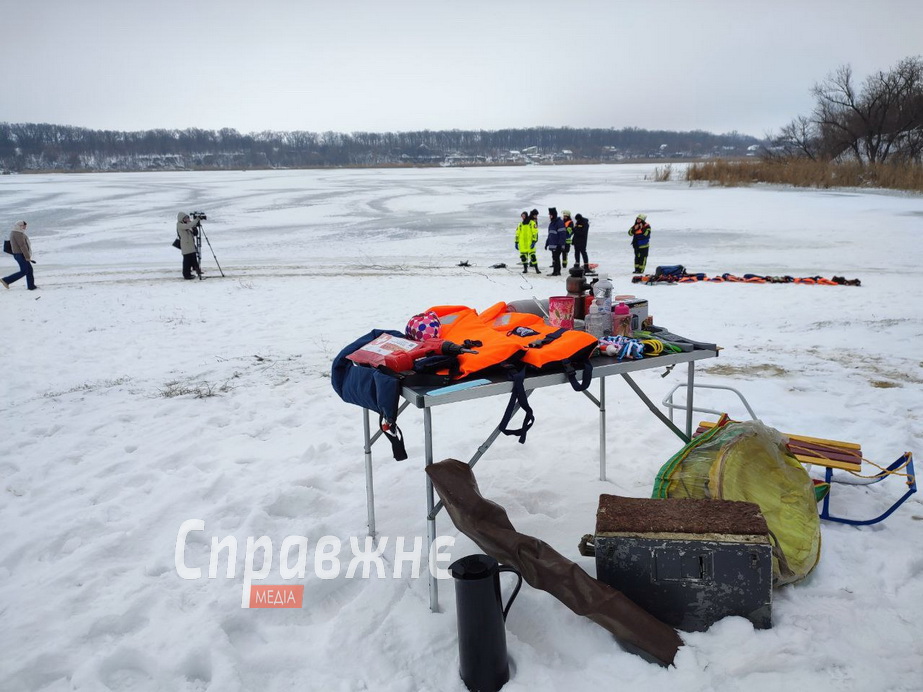 Рятувальники вийшли на кригу в Запоріжжі