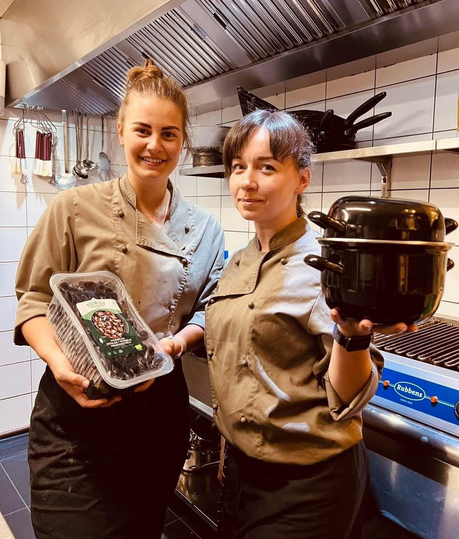 На кухні ресторану