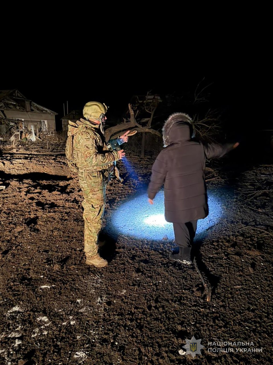 В поселке Камышеваха Запорожского района оккупанты попали в жилые дома. РФ розтрощила фугасними бомбами п’ятиповерхівку в Запорізькому районі