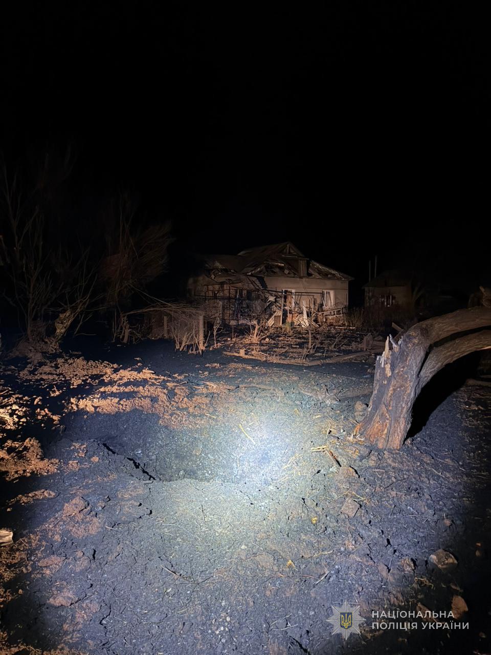 В поселке Камышеваха Запорожского района оккупанты попали в жилые дома. РФ розтрощила фугасними бомбами п’ятиповерхівку в Запорізькому районі