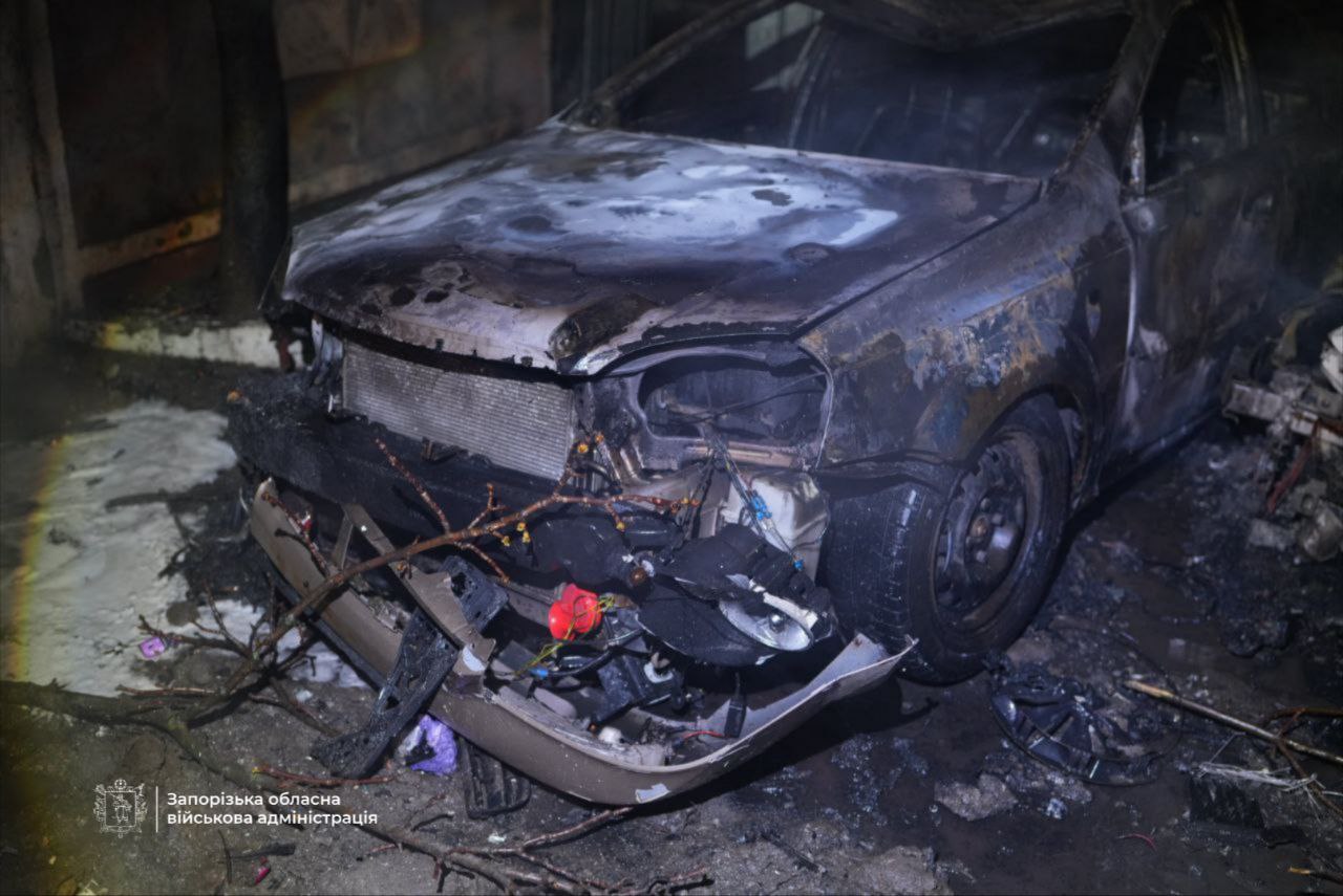 У Запоріжжі – "приліт" у двір багатоповерхівки: що відомо про наслідки