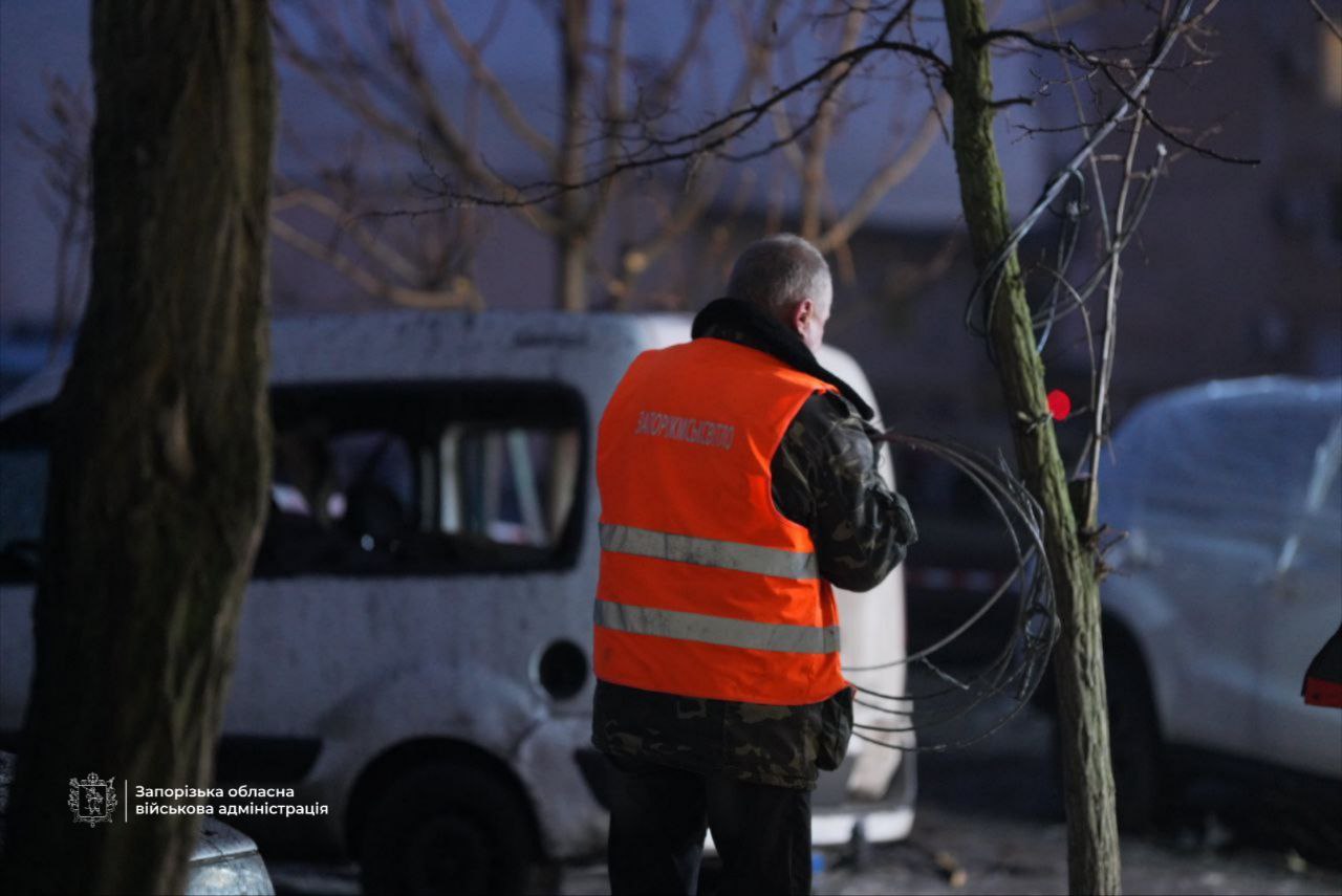 Ворог пошкодив понад 10 житлових будинків у Запоріжжі 