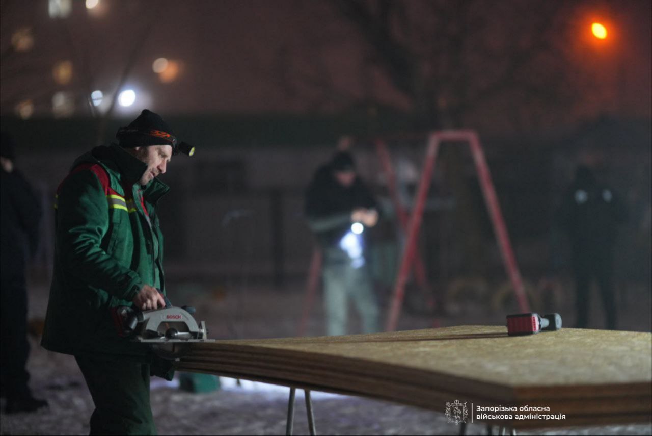 Ворог пошкодив понад 10 житлових будинків у Запоріжжі 