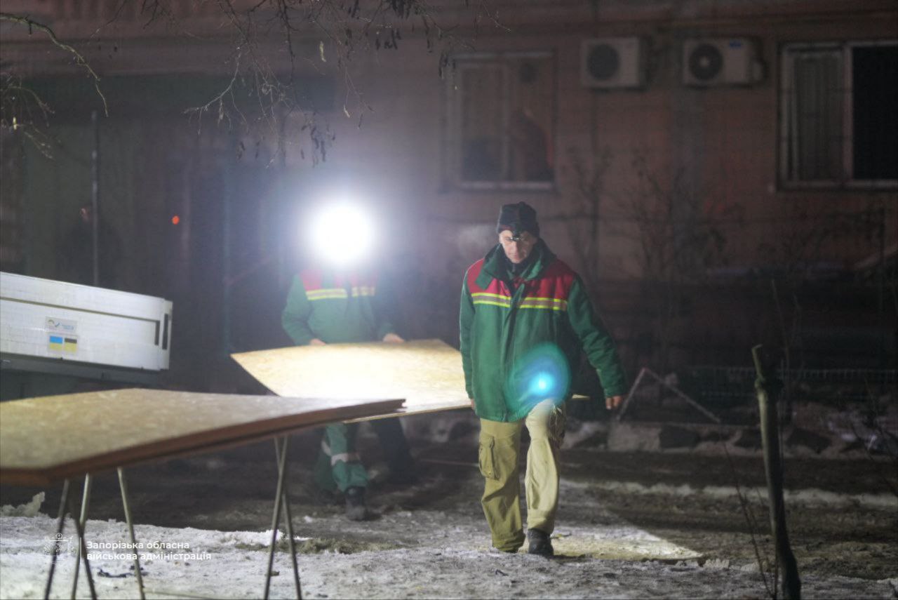 Ворог пошкодив понад 10 житлових будинків у Запоріжжі 