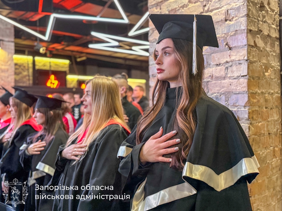 Релокований до Запоріжжя виш випустив понад 700 магістрів