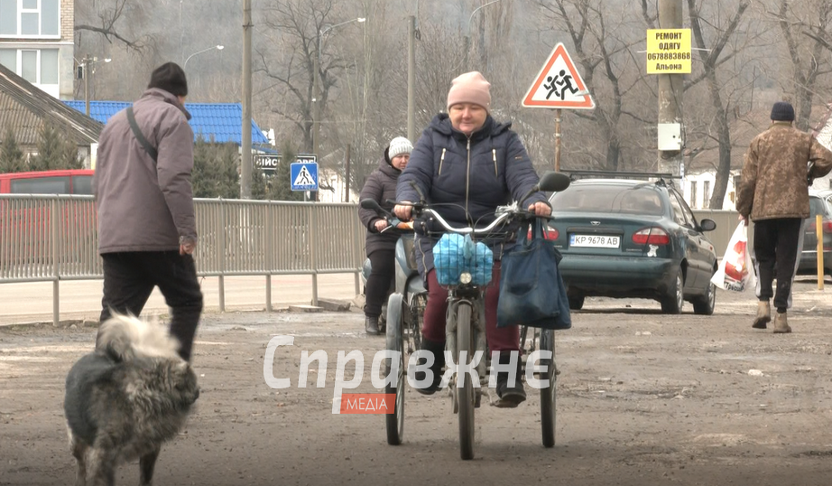 Поселок страдает от обстрелов В Камышевахе