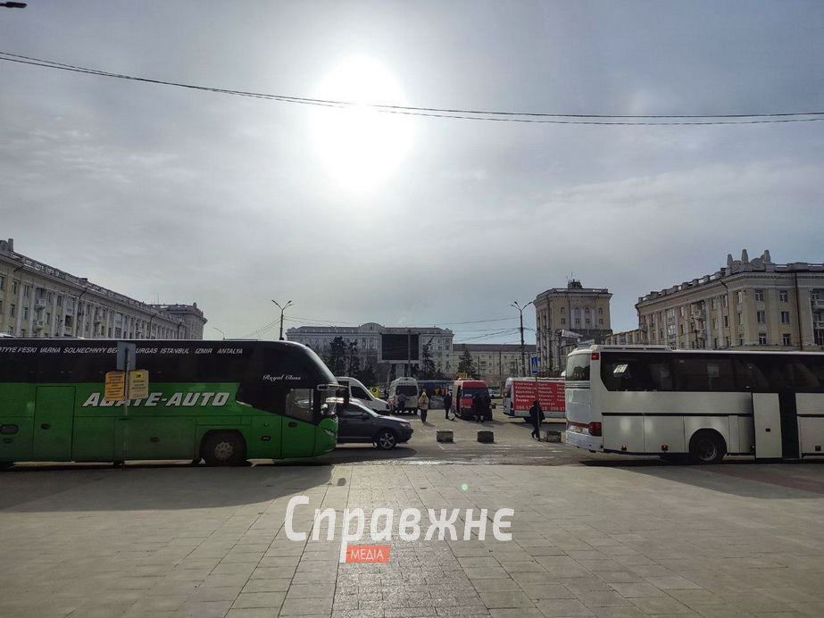 Як пасажири залізниці дістаються Запоріжжя – репортаж з Дніпра