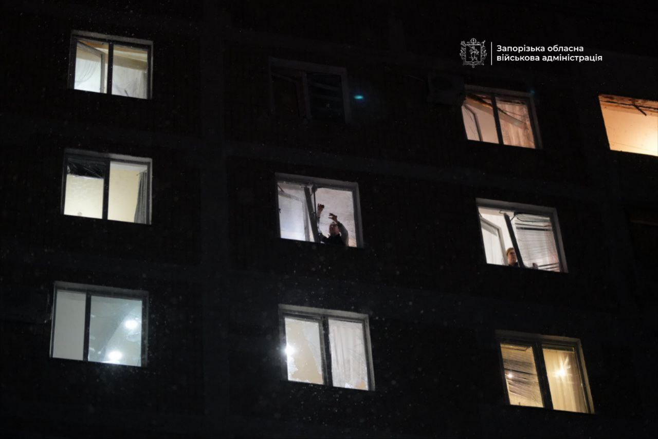 Загибла, поранені, руйнування: ворог вдарив "шахедами" по місту Запоріжжя