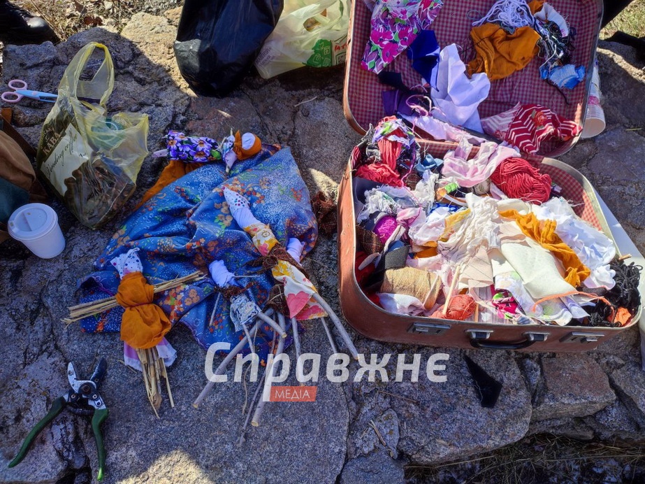 Запоріжці традиційно провели зиму спаленням опудала "путіна"