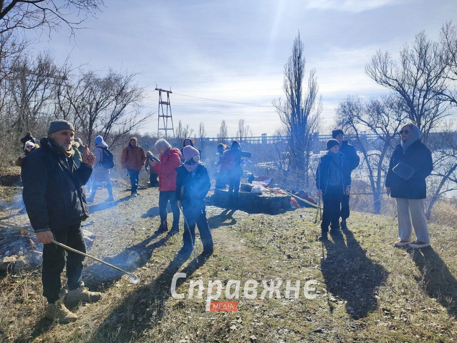 Запорожцы традиционно провели зиму сожжением чучела "путина"