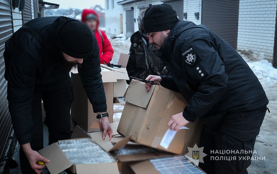 Тіньову тютюнову мережу "накрили" поліціянти в Запоріжжі Вилучення цигарок із незаконного продажу