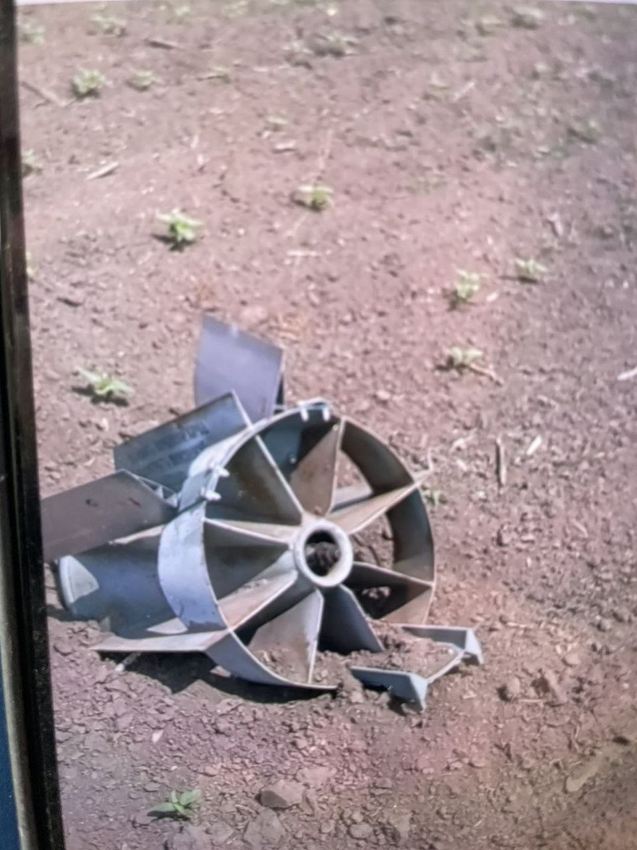 Боєприпаси в полях