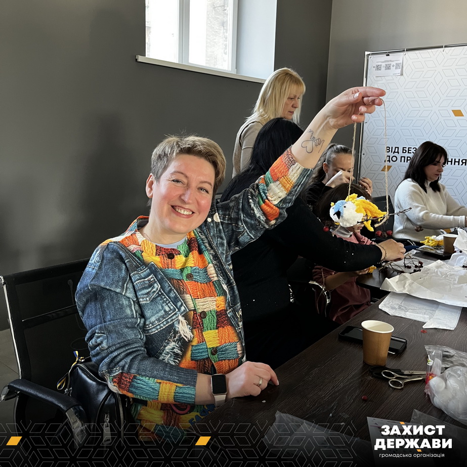 Для родин загиблих Захисників у Запоріжжі провели творчий майстер-клас