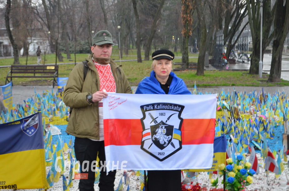 Олег Овчинников (ліворуч)