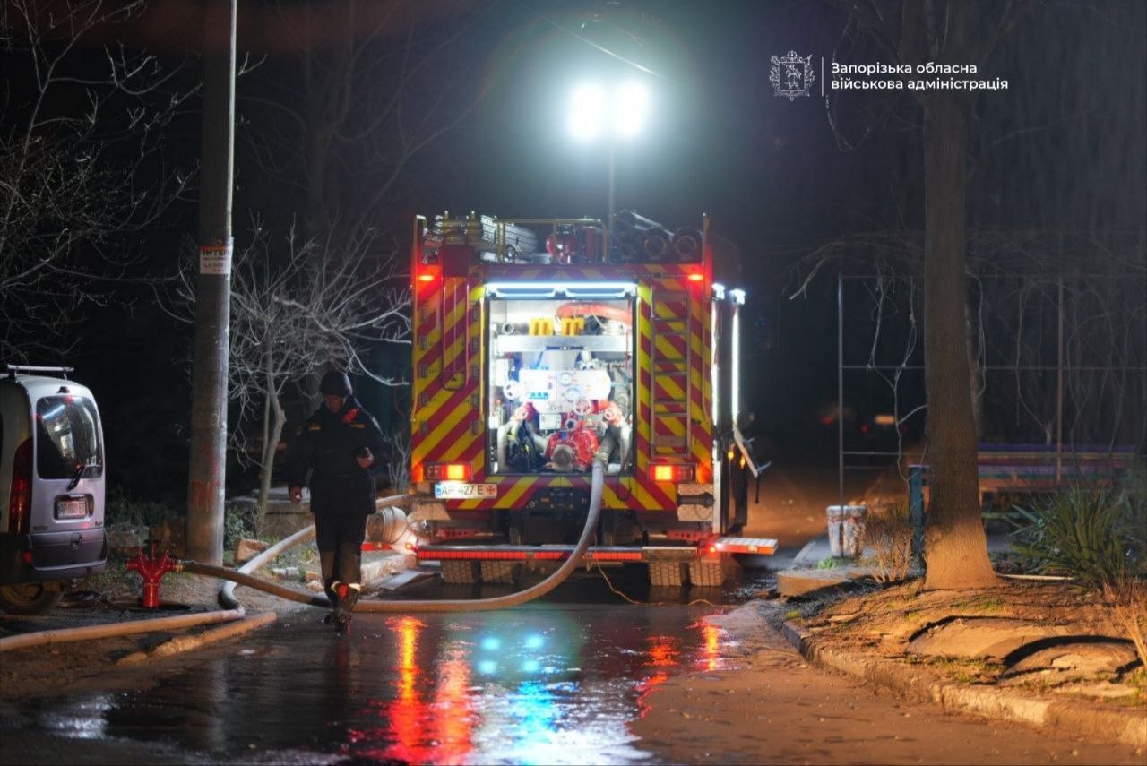 Працюють екстрені служби 