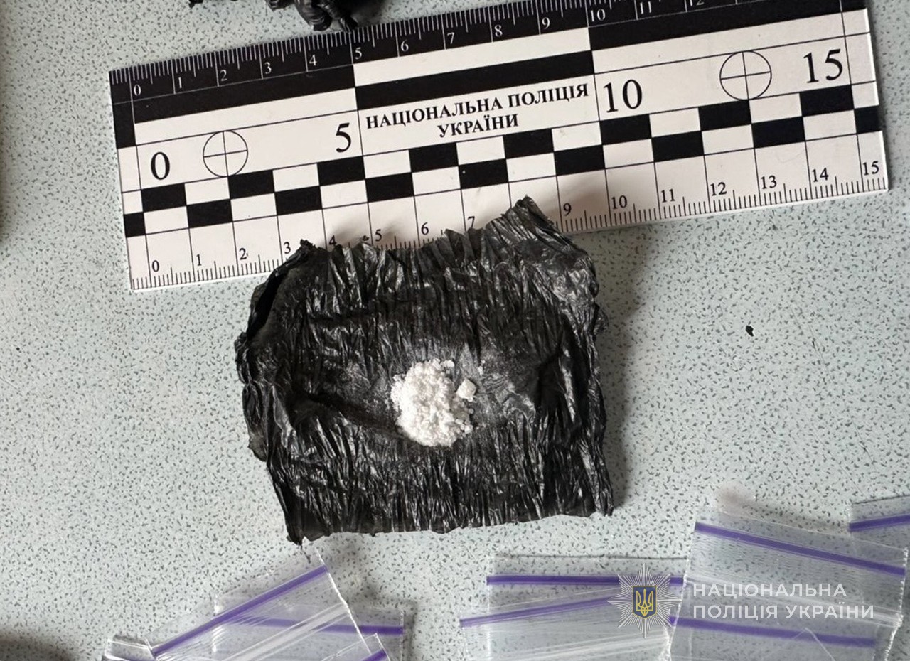 У Запоріжжі затримали 55-річну жінку з партією метадону