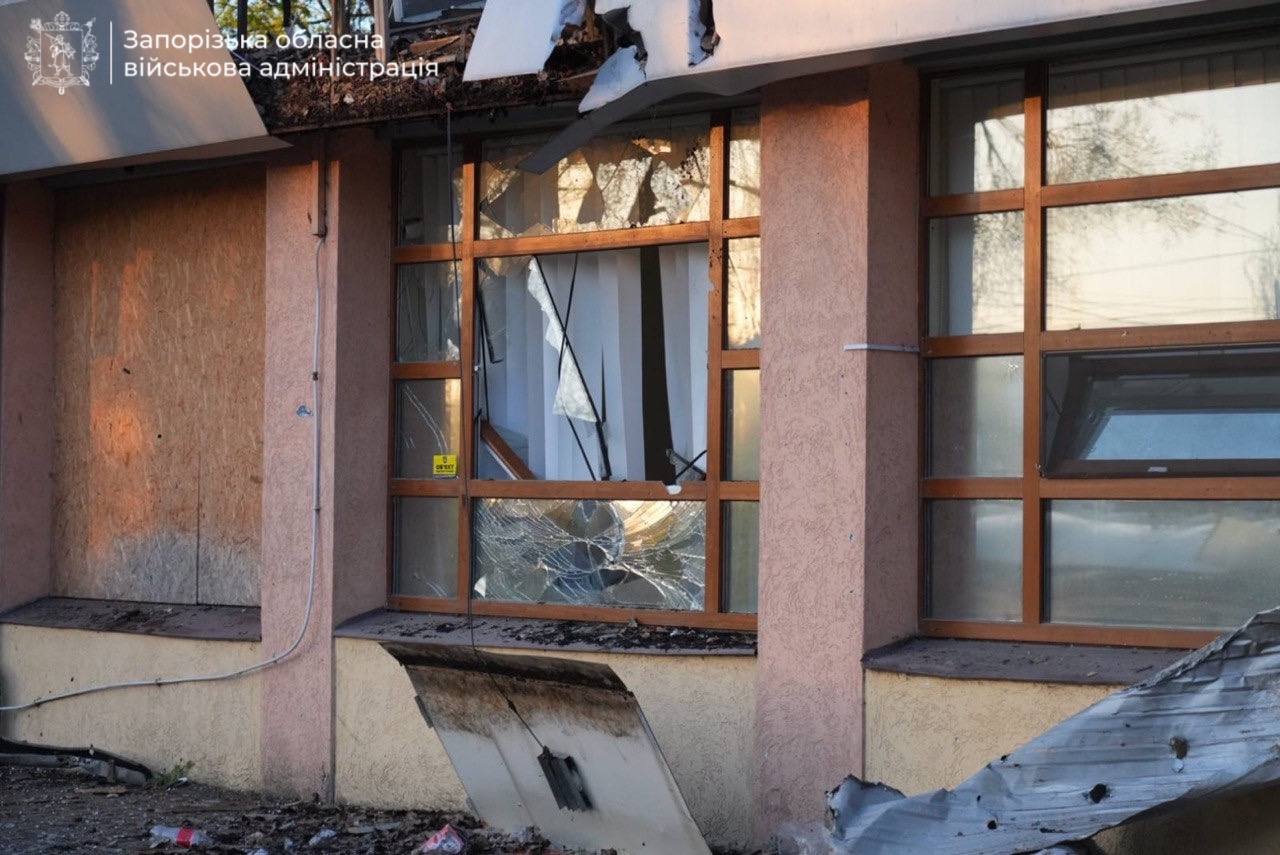 Россияне поразили остановочный комплекс