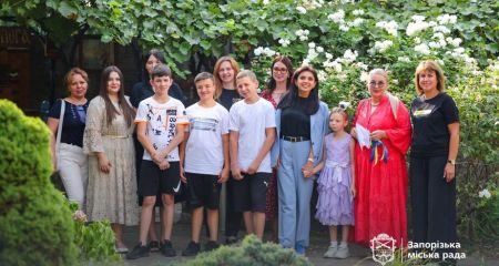 Новый дом для детей: в Запорожье детдом семейного типа получил собственное жилье