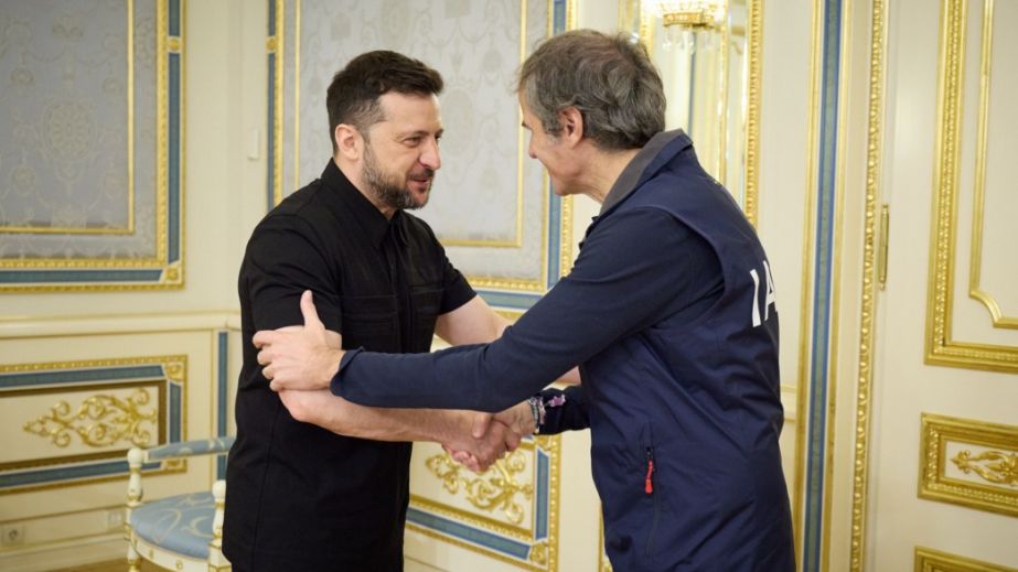 Зеленский анонсировал встречу с главой МАГАТЭ по деоккупации ЗАЭС