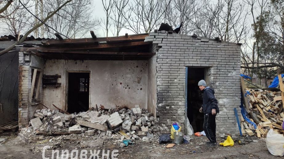 "Найдобрейших собак складывали в мешок" &ndash; репортаж из приюта в Запорожье после удара