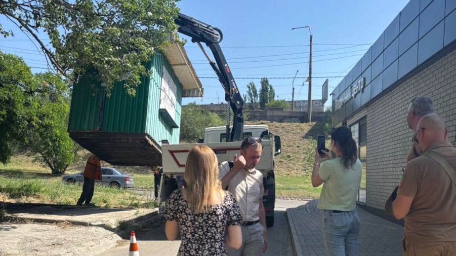 В Запоріжжі Муніципальна варта бореться з незаконною торгівлею