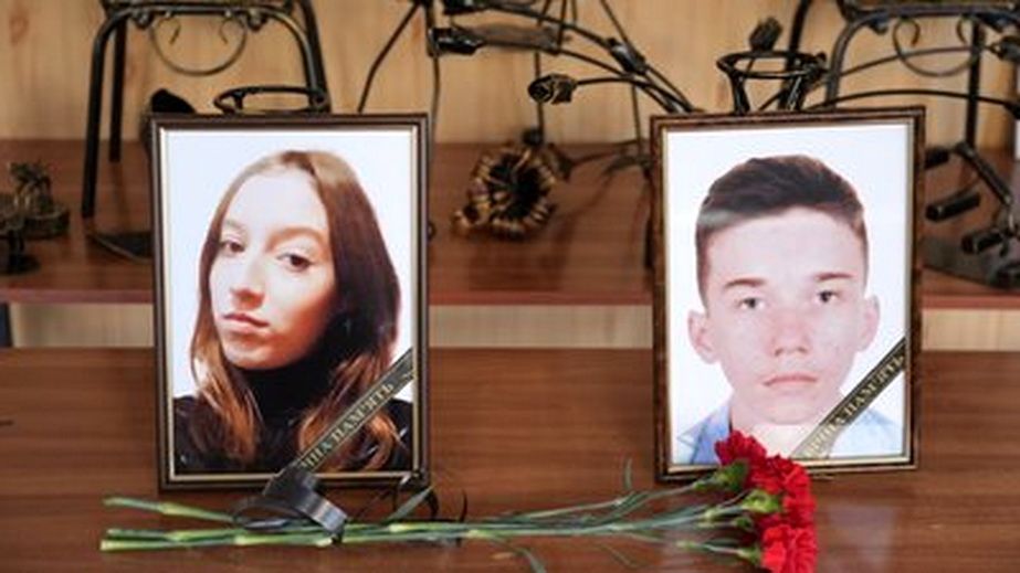 Із вбитими ворожим дроном студентами Софією і Степаном простилися в Запоріжжі