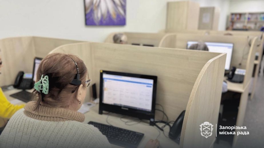 Понад 700 скарг залишили запоріжці на лінію "15-80" після обстрілів міста