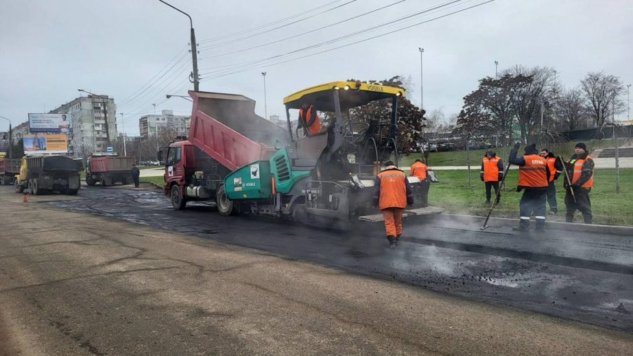 Дорогу ремонтують у Хортицькому районі Запоріжжя &ndash; де саме